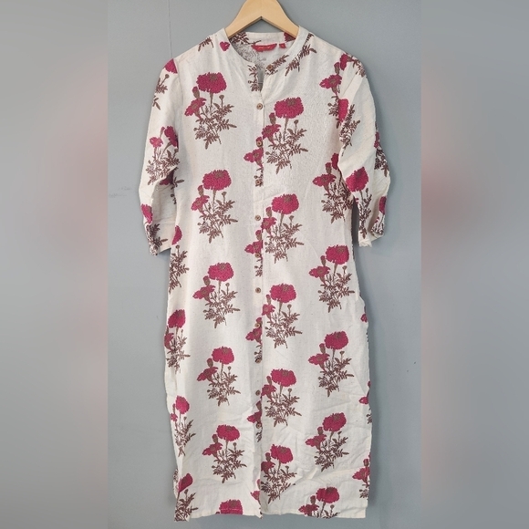 Cream and pink kurta, size small - Picture 1 of 4